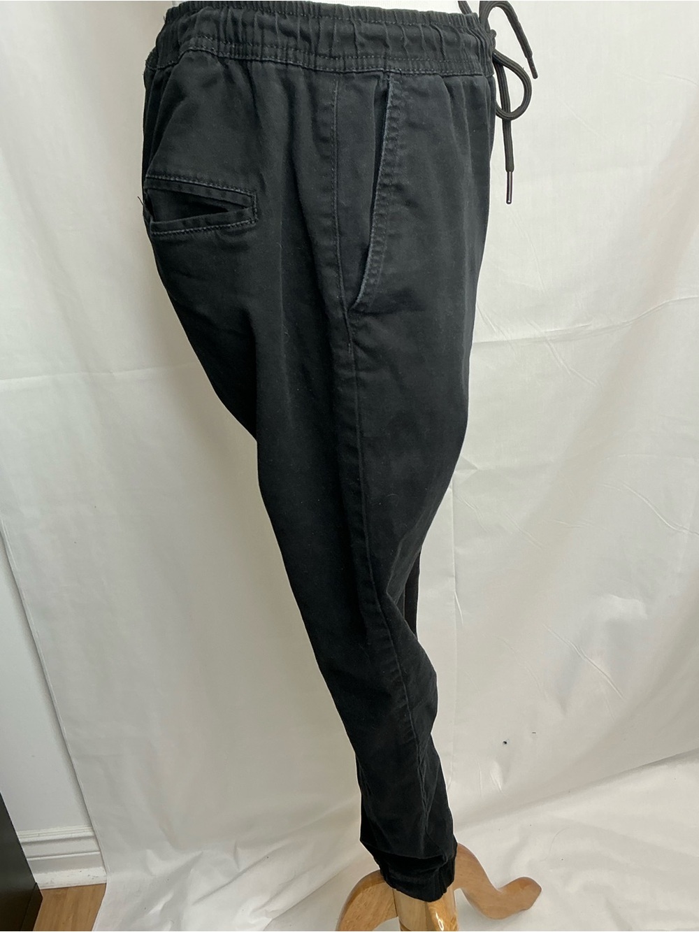 2224 - Bluenotes Black Men's Drawstring Jogger Pants - Picture 3 of 8